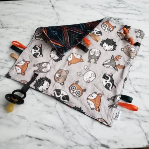 Mini doudou étiquettes ANIMAUX DE LA FORÊT, mini doudou, doudou sensorielle, bille de dentition, accessoire pour bébé, cadeau de shower