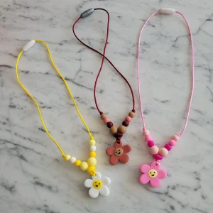 Pendentif FLOWER POWER, collier pour enfant