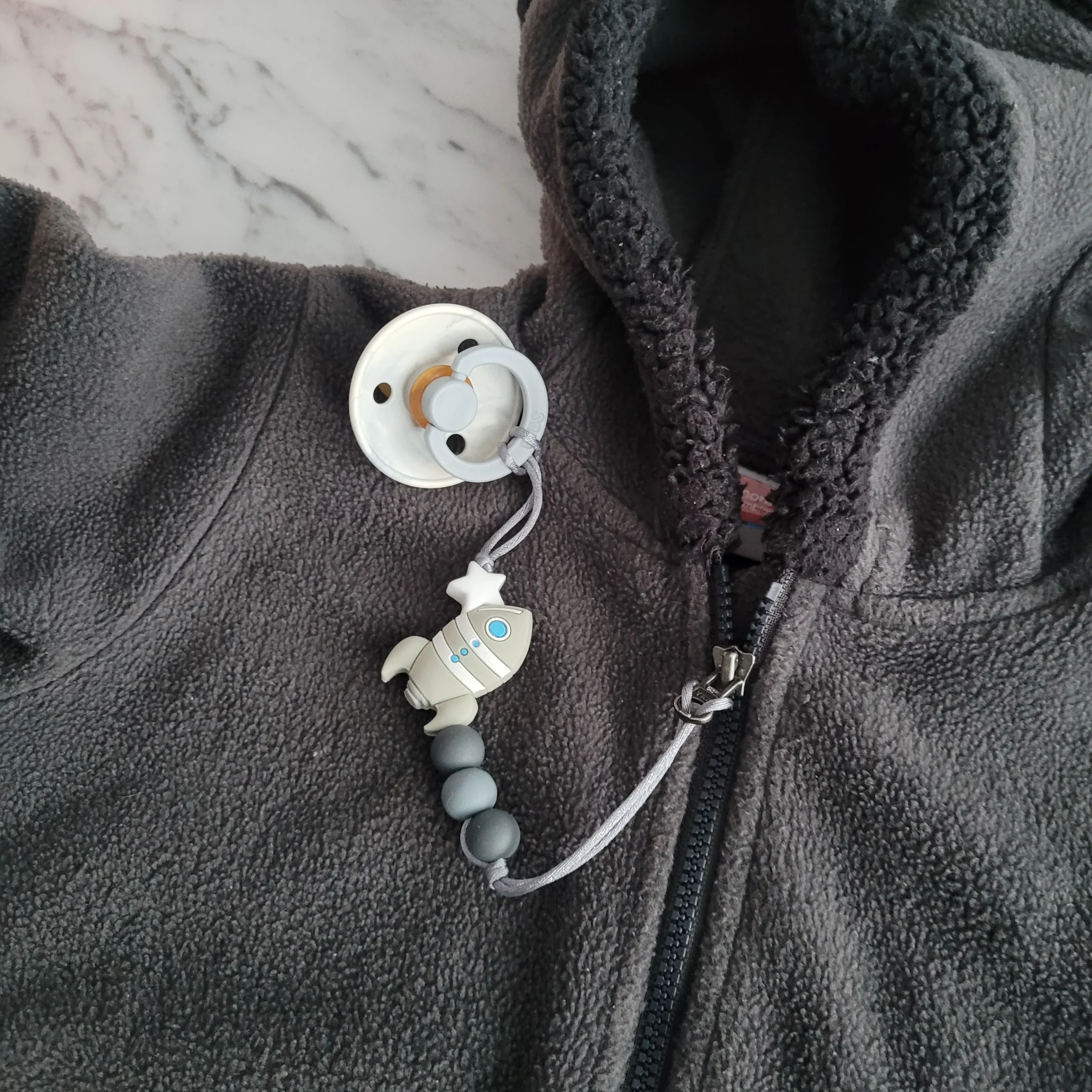 Attache-suce ZIP, FUSÉE, pour la fermeture éclair – Image 2