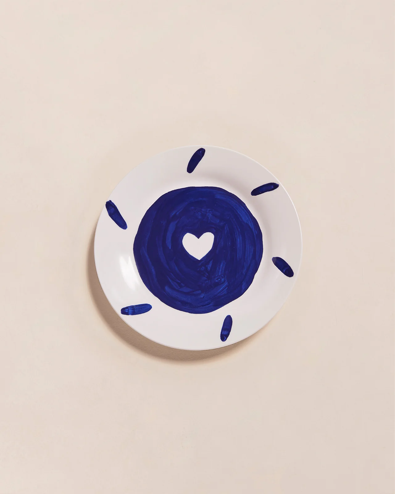 L'assiette Cœur bleu en porcelaine