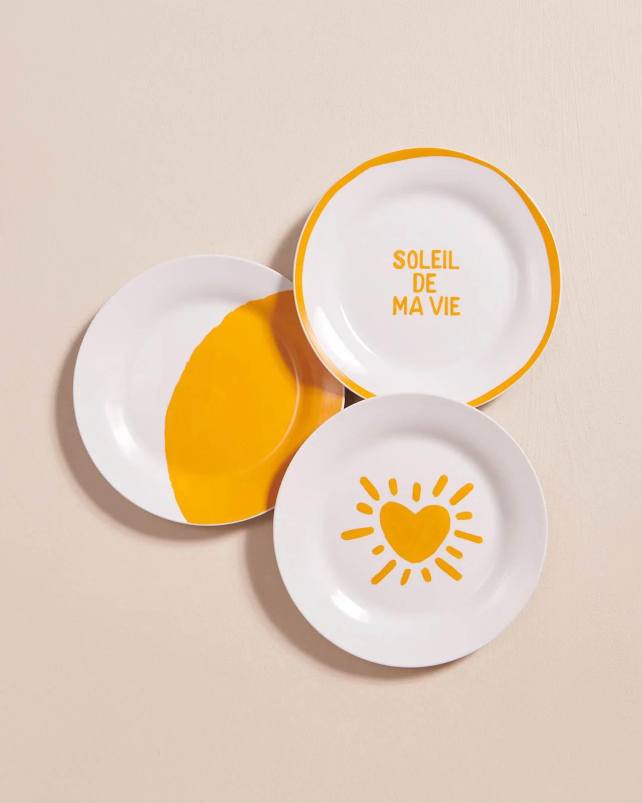 L'assiette Cœur solaire jaune en porcelaine - 19 cm – Image 3