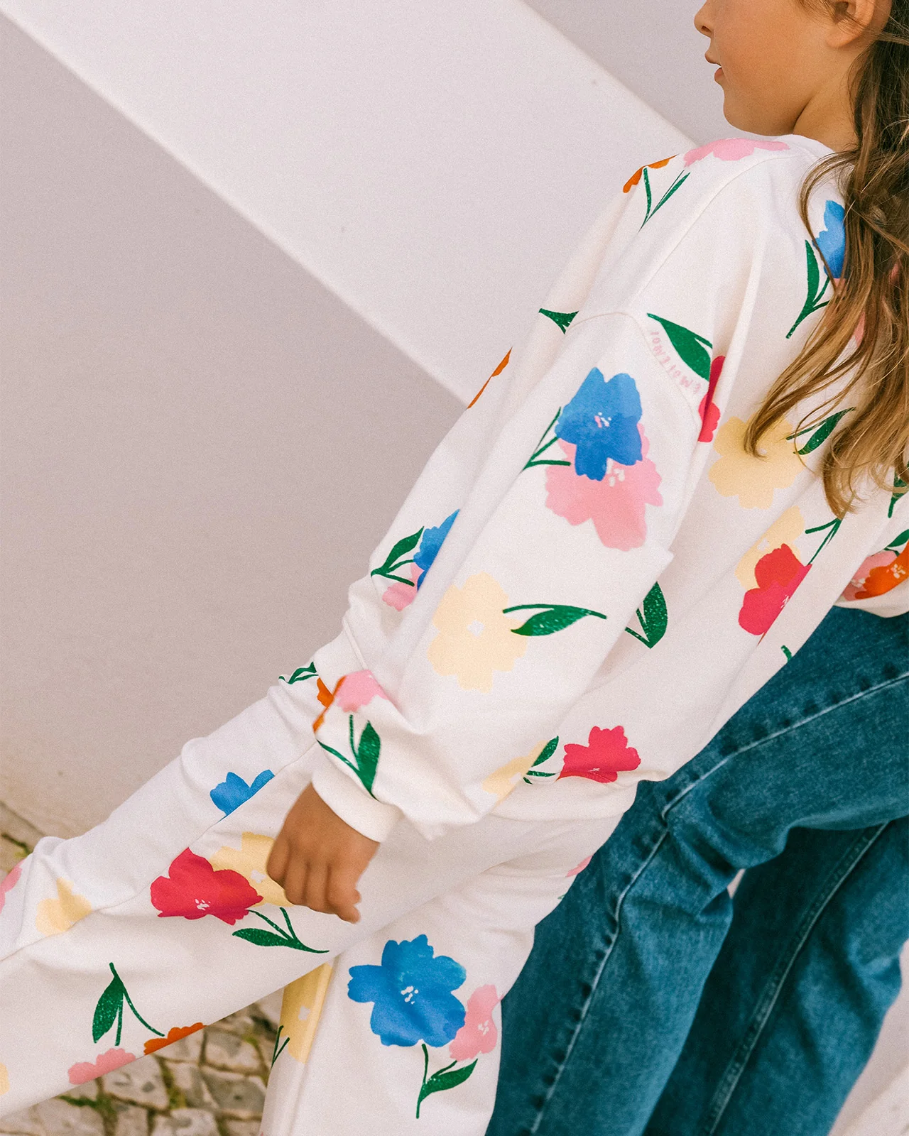 Le sweat Sam en coton bio - Anémones bouquet – Image 7