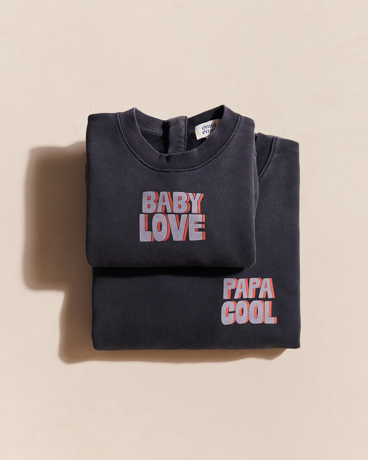 Le sweat Papa cool en coton bio - garment dye stone washed – Image 5