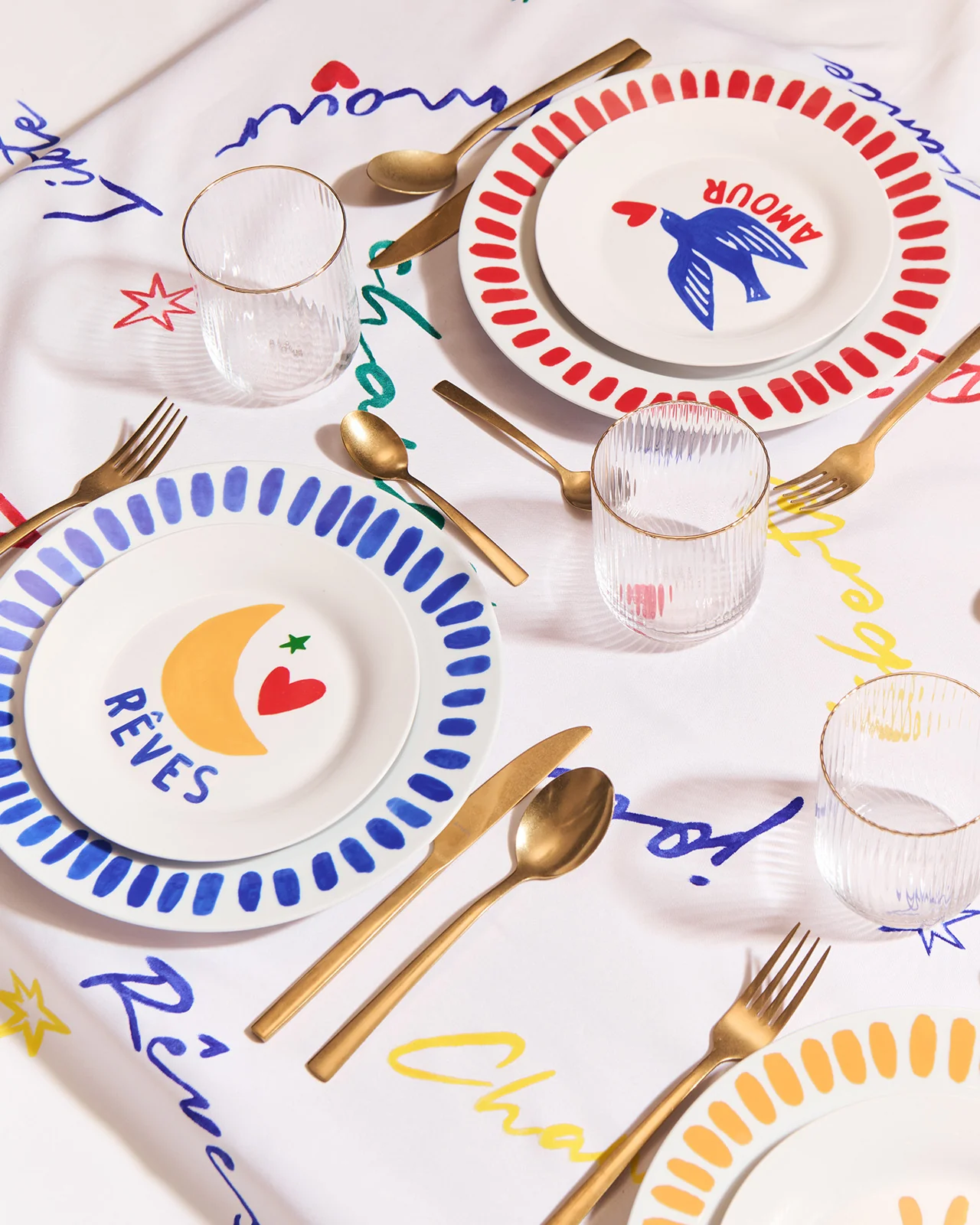 L'assiette Coeur rouge en porcelaine - 26 cm – Image 7