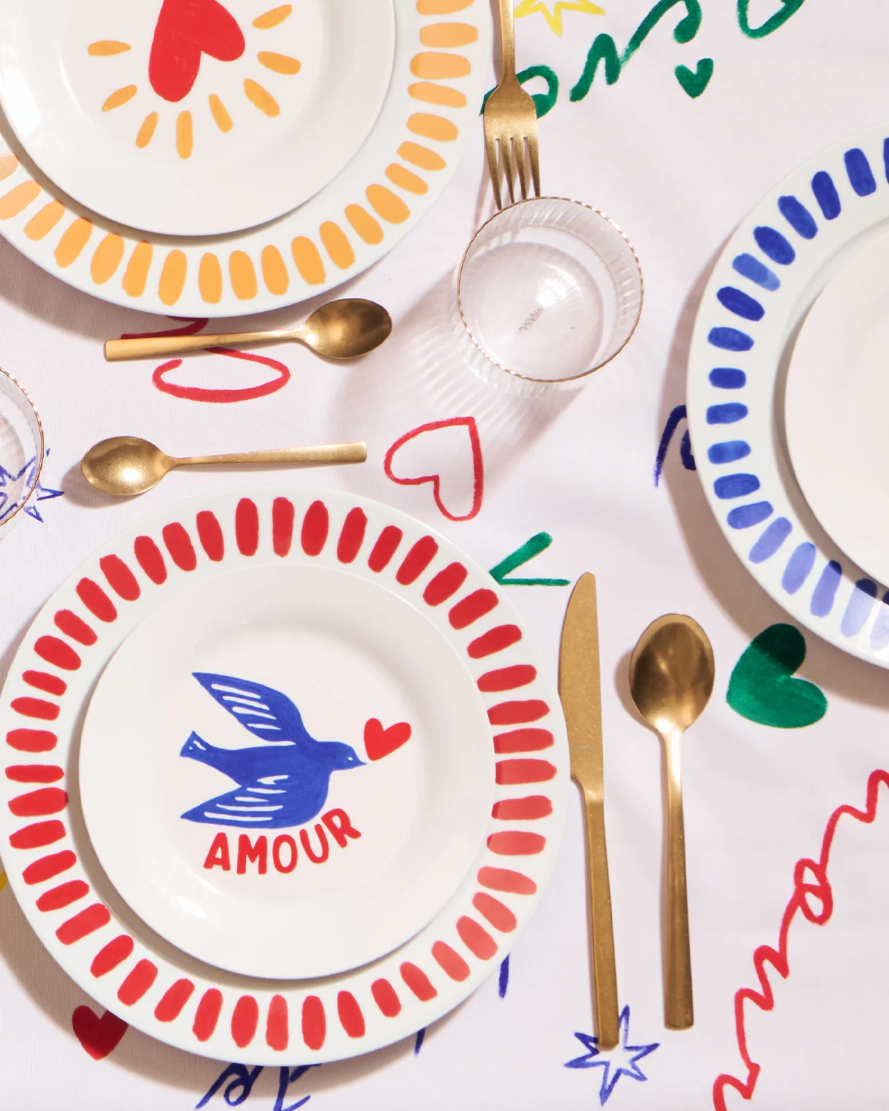 L'assiette Coeur rouge en porcelaine - 26 cm – Image 2