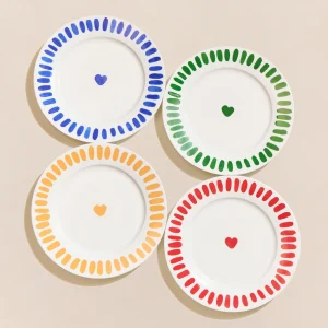 Le lot de 4 assiettes Coeurs en porcelaine - 26 cm