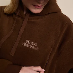 Le hoodie d'allaitement Mama Sunshine en polaire recyclée - chocolat