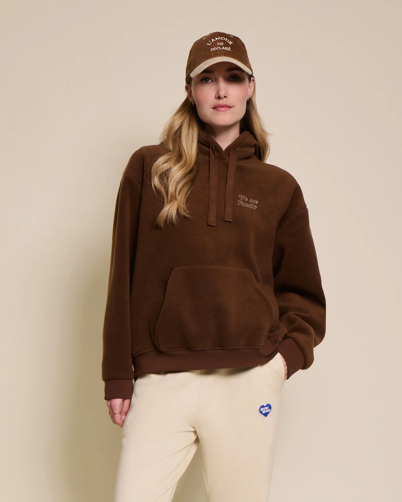 Le duo de sweats We are family en polaire recyclée - chocolat – Image 7