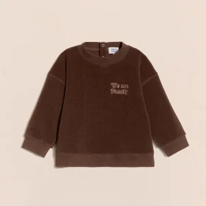 Le sweat We are family enfant en polaire recyclée - chocolat