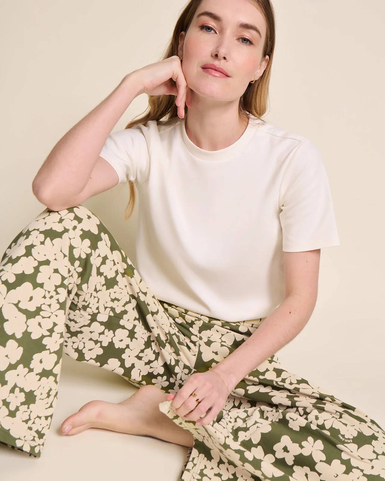 Le pantalon Pauline en coton bio - Fleurs sauvages – Image 2