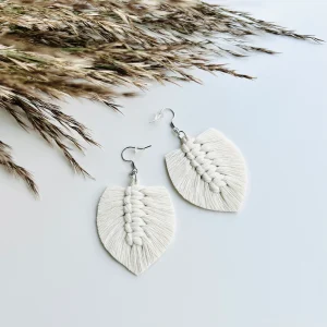 Boucles d’oreilles plume naturel – fabriquées au Québec