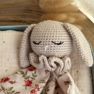 Doudou Lapin Beige - Doudou personnalisé au crochet