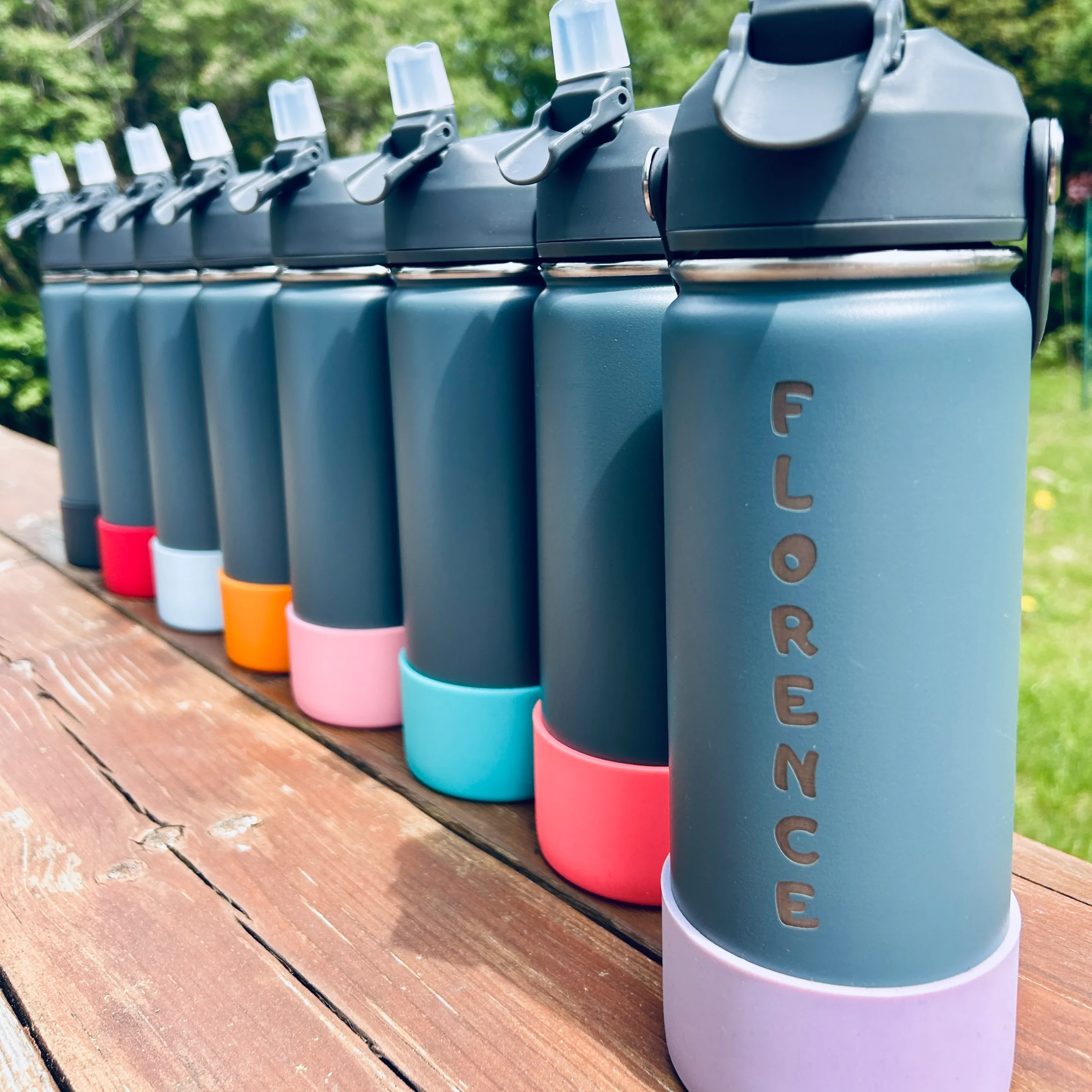 Bouteille d'eau personnalisée rose pâle – Image 2