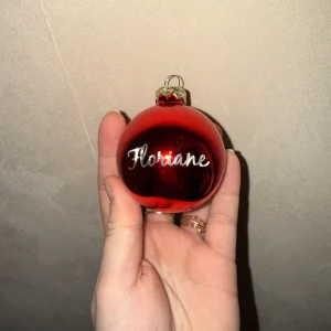 Boule de noël gravée