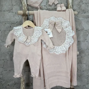 [Gamme Premium] Ensemble naissance bébé fille taille (0-3 mois) rose