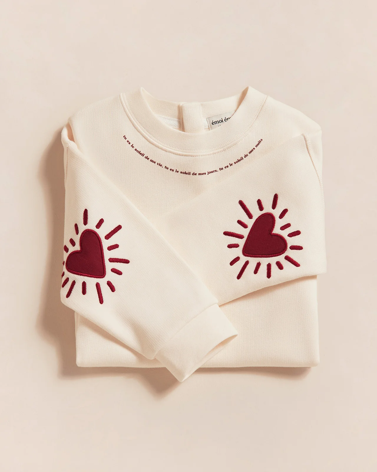 Le sweat Cœur solaire enfant avec coudières en coton bio - crème