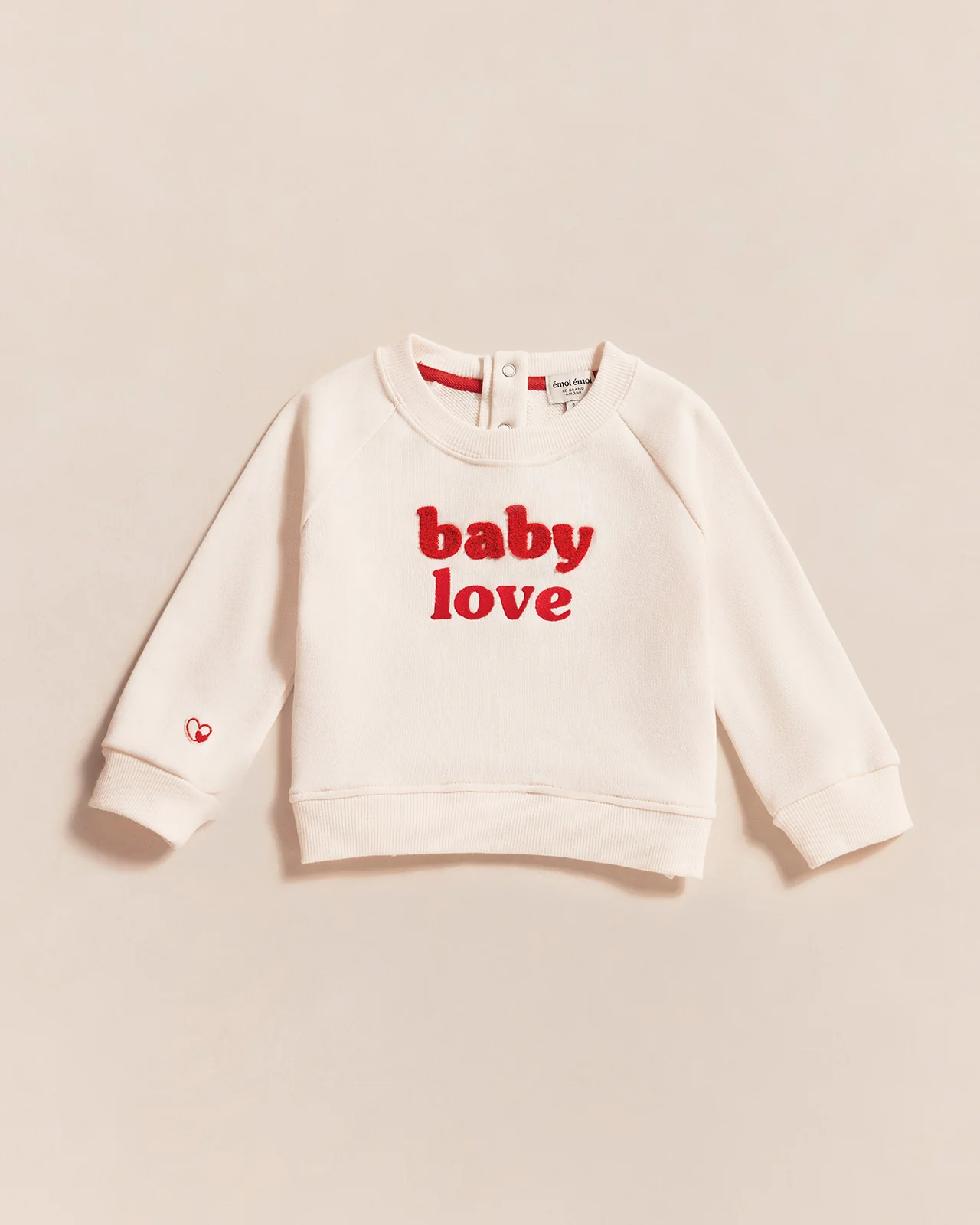 Le sweat brodé Baby love en coton bio - crème