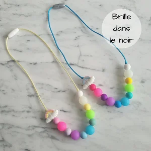 Collier pour enfant ARC-EN-CIEL, brille dans le noir