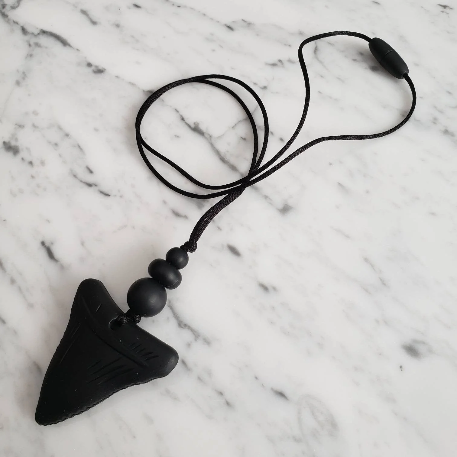 Collier pour enfant, DENT de la MER, requin, silicone alimentaire, collier de portage, collier pour homme, papa, Cadeau shower – Image 3