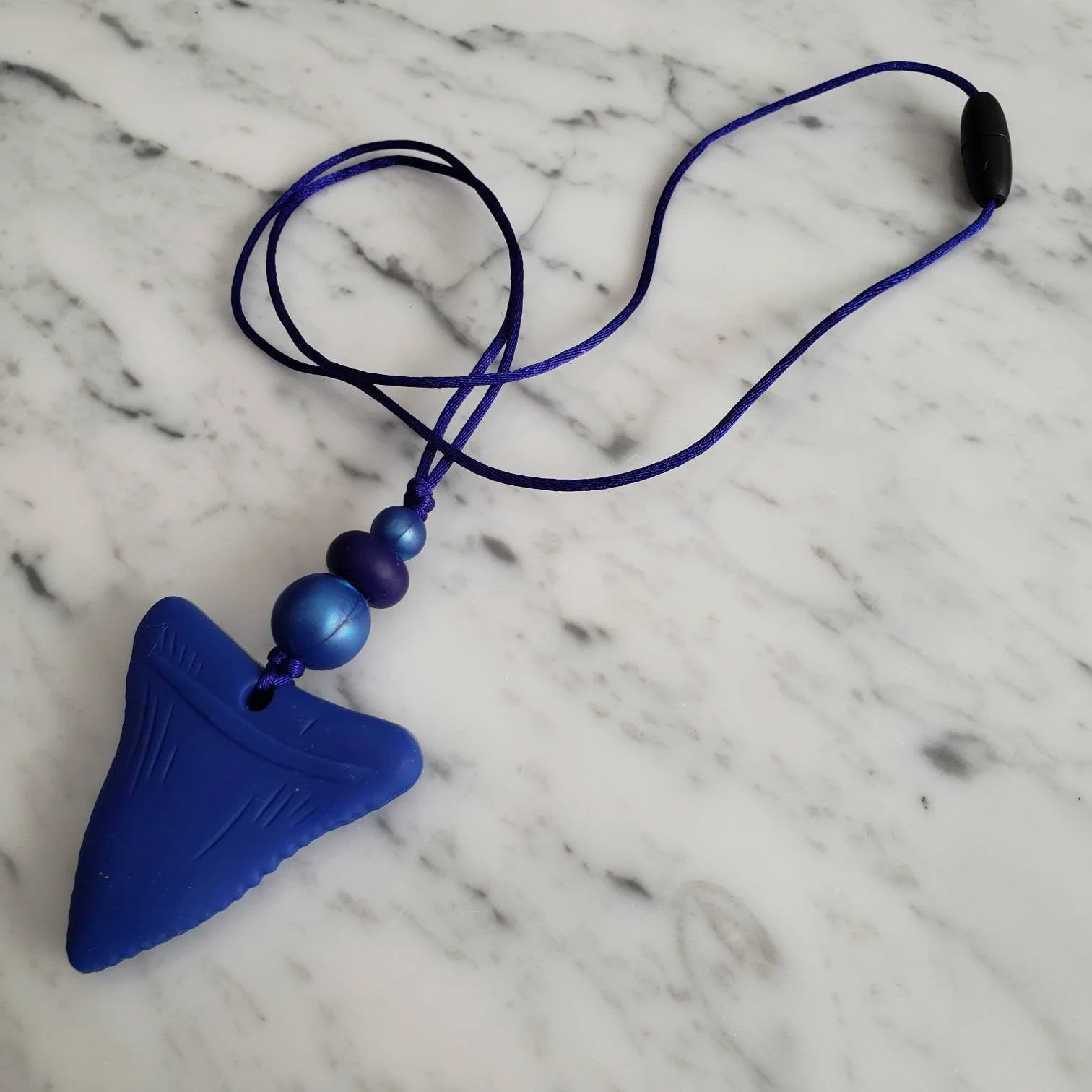 Collier pour enfant, DENT de la MER, requin, silicone alimentaire, collier de portage, collier pour homme, papa, Cadeau shower – Image 4
