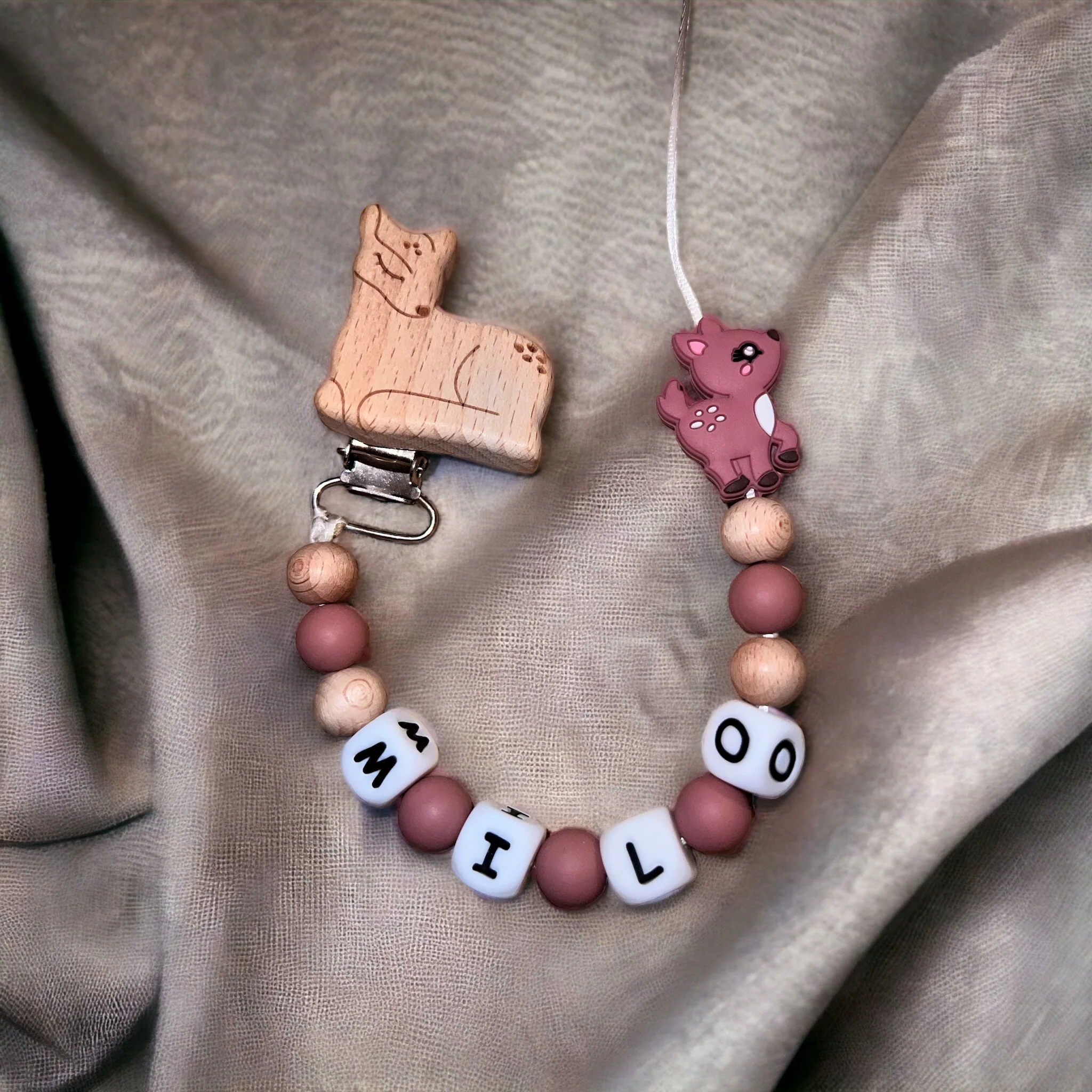 Attache tétine personnalisée biche