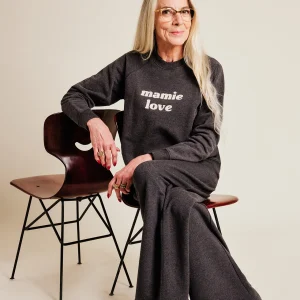 Le sweat brodé Mamie love en coton bio - gris anthracite