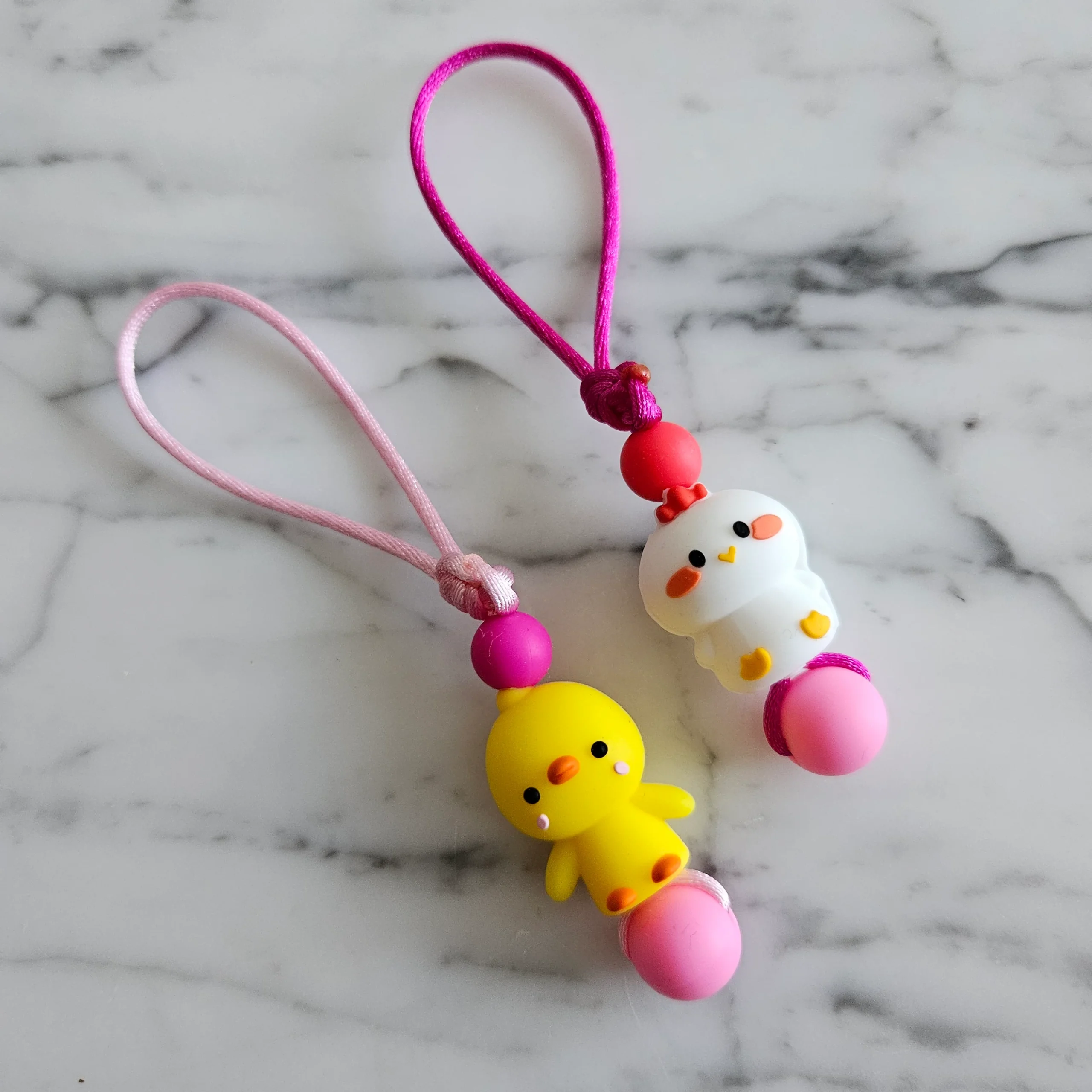 Tirette duo POULE et POUSSIN 3D pour fermeture éclair, zipette, ami-zip